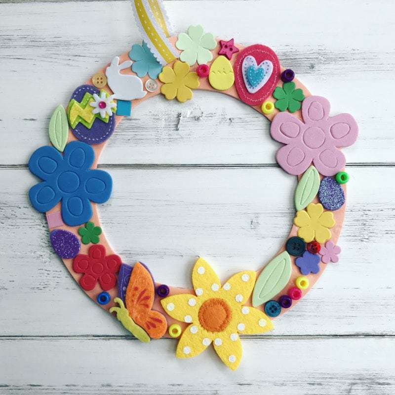 How to make a simple Easter wreath