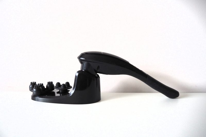 Naipo Handheld Massager: Review & Giveaway