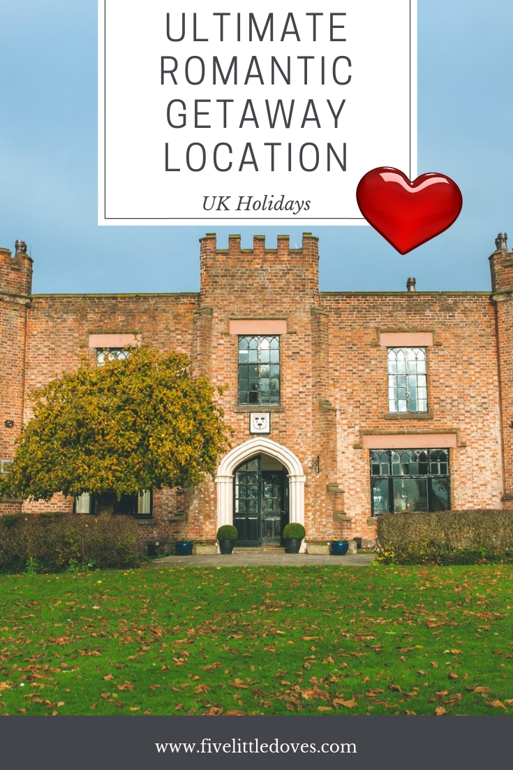 Ultimate Romantic Getaway Location | A festive break just for grown ups, what did we think of Crabwall Manor Hotel and what it had to offer for a child-free weekend away. We tried out the restaurant and spa and made the best of a date weekend www.fivelittledoves.com