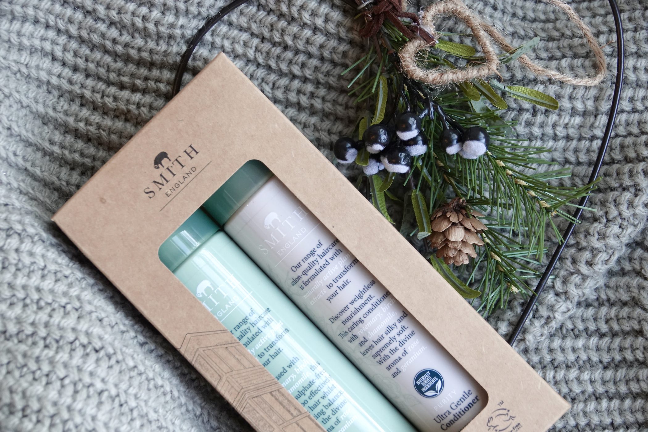 ** WIN** Smith England Hair Gift Set