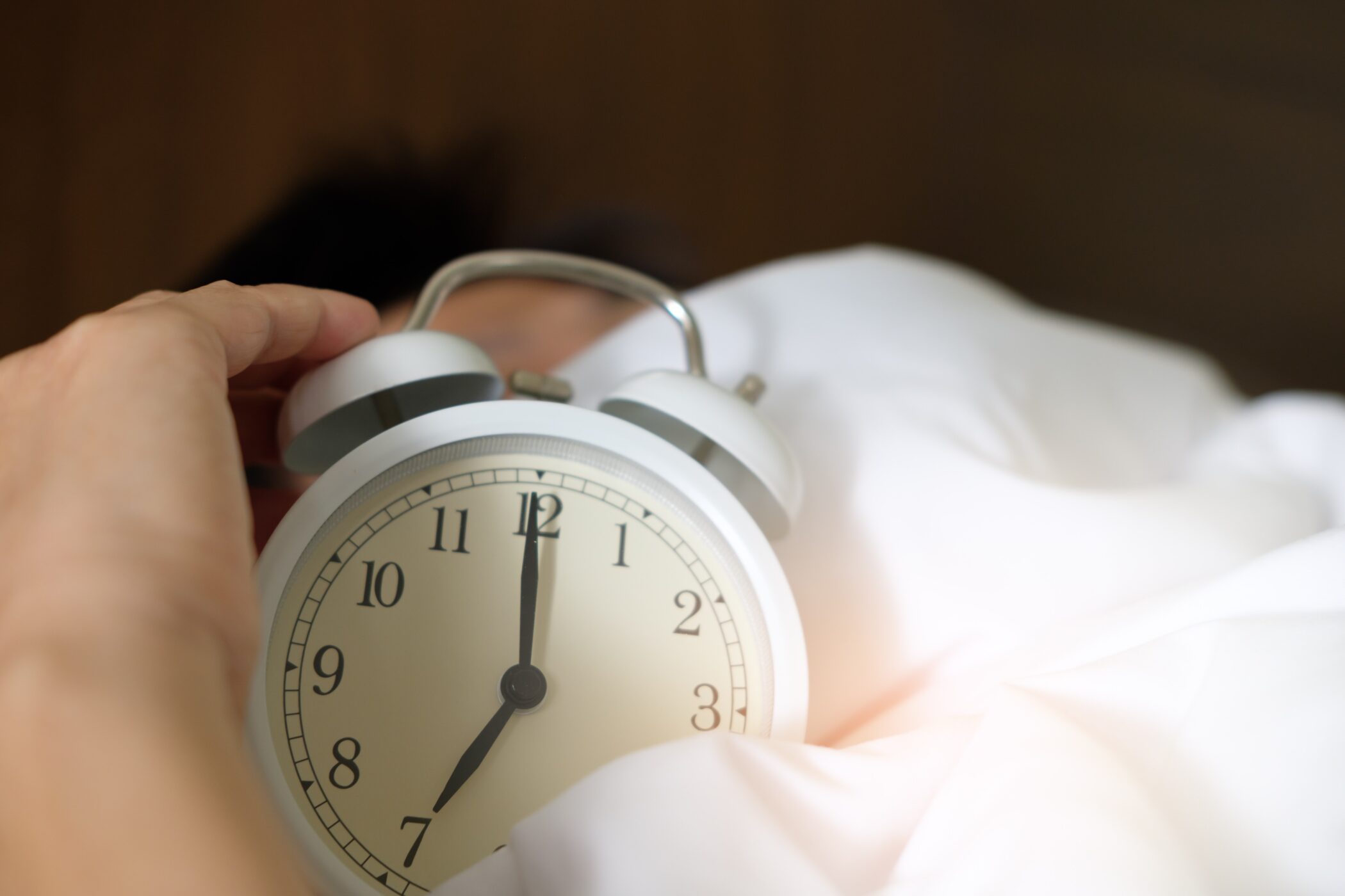 Here’s How To Feel Lighter And More Relaxed In The Morning