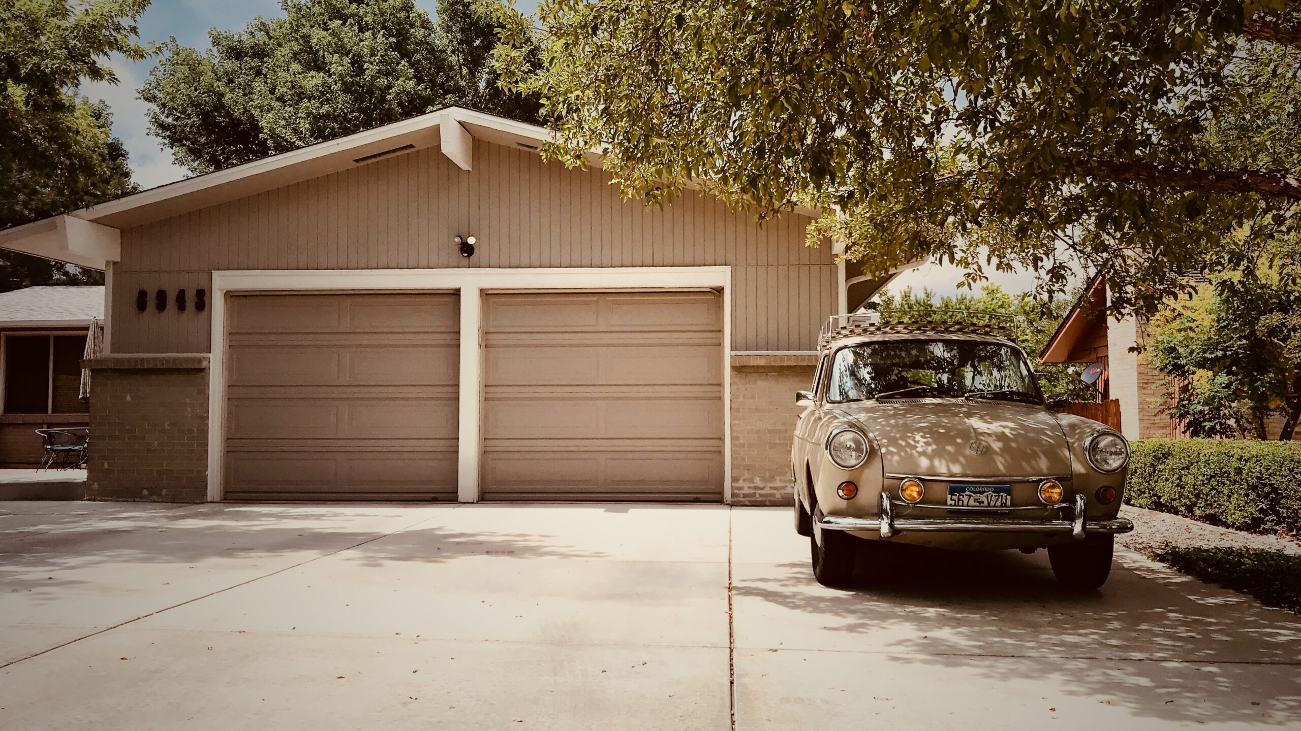 The Lifesaver in Your Garage: Understanding Trickle Chargers
