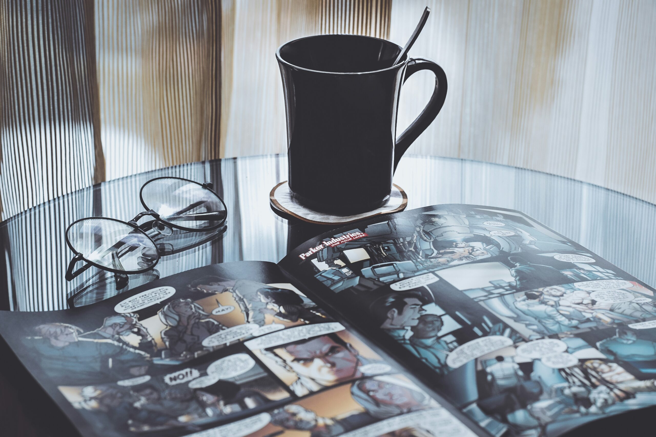 The Pros and Cons of Owning a Glass Dining Table in the UK
