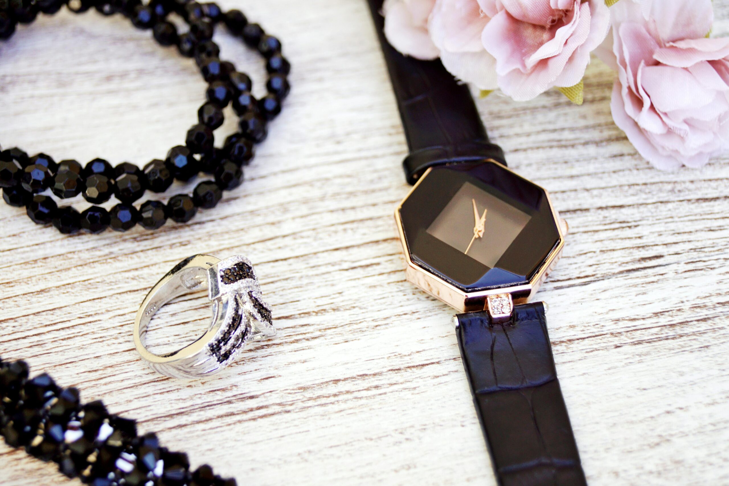 Must-Have Hand-Wear Accessories for Every Occasion