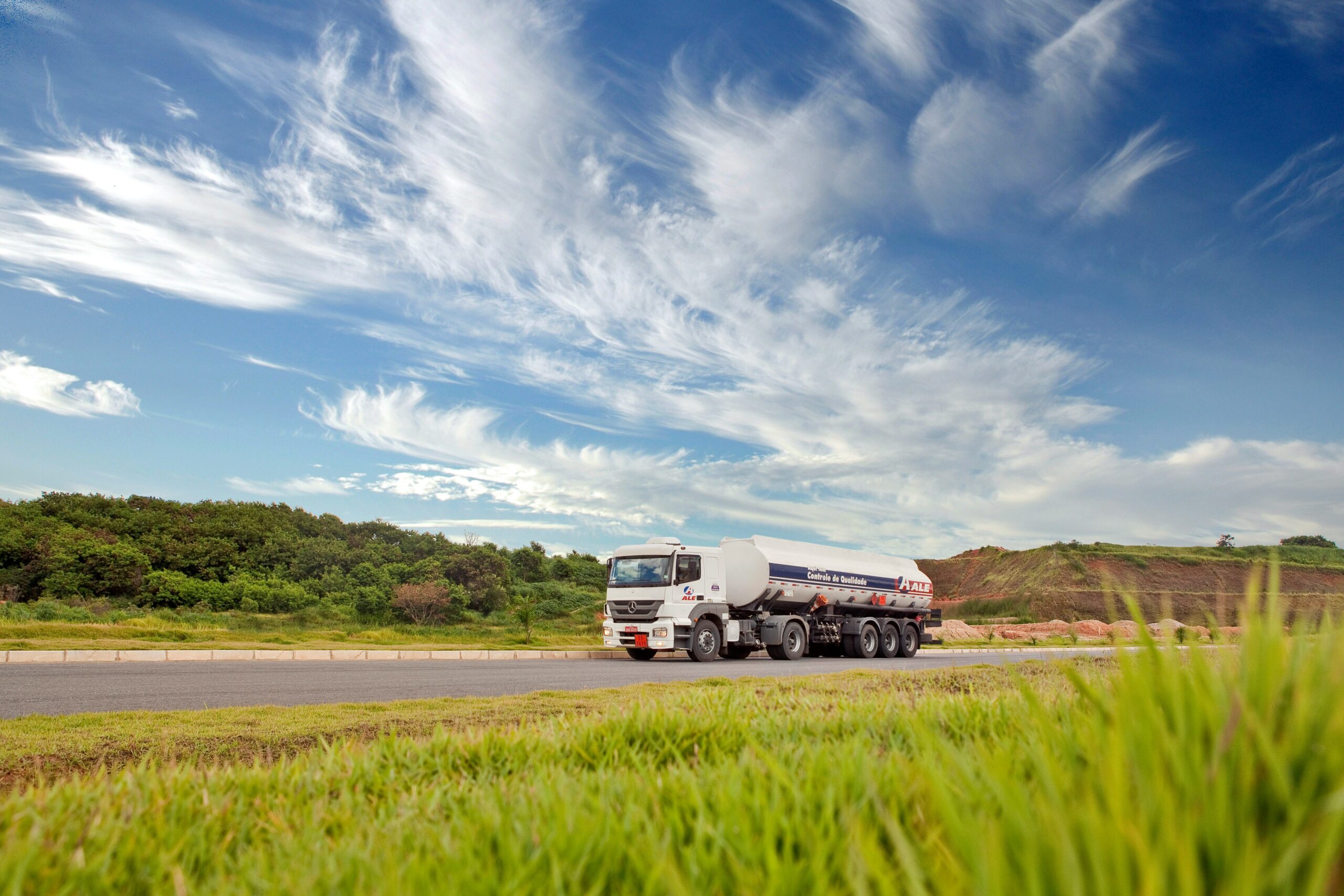 5 Tips for Extending the Life of a Commercial Truck Engine
