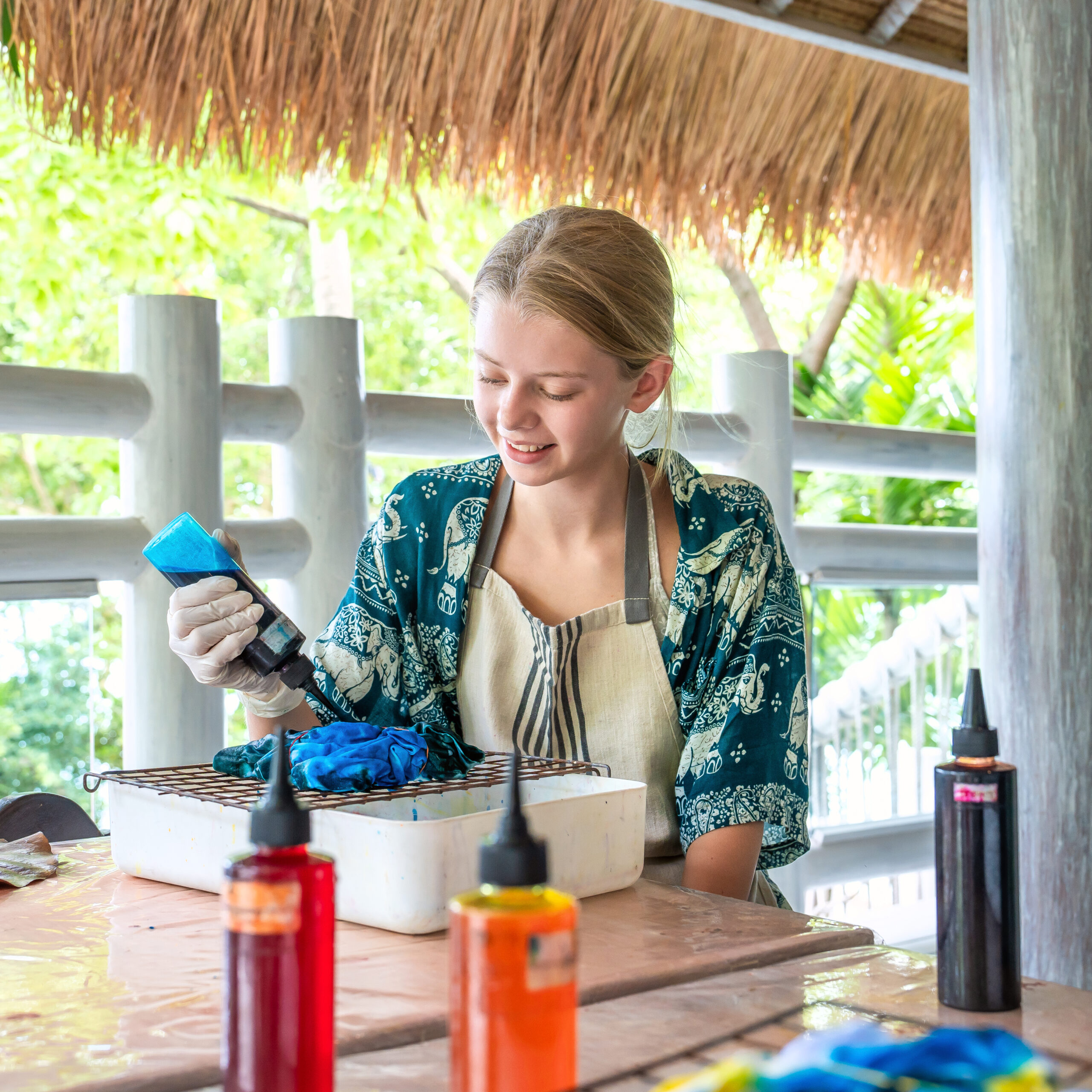 Tie-dye activity at Four Seasons Resort