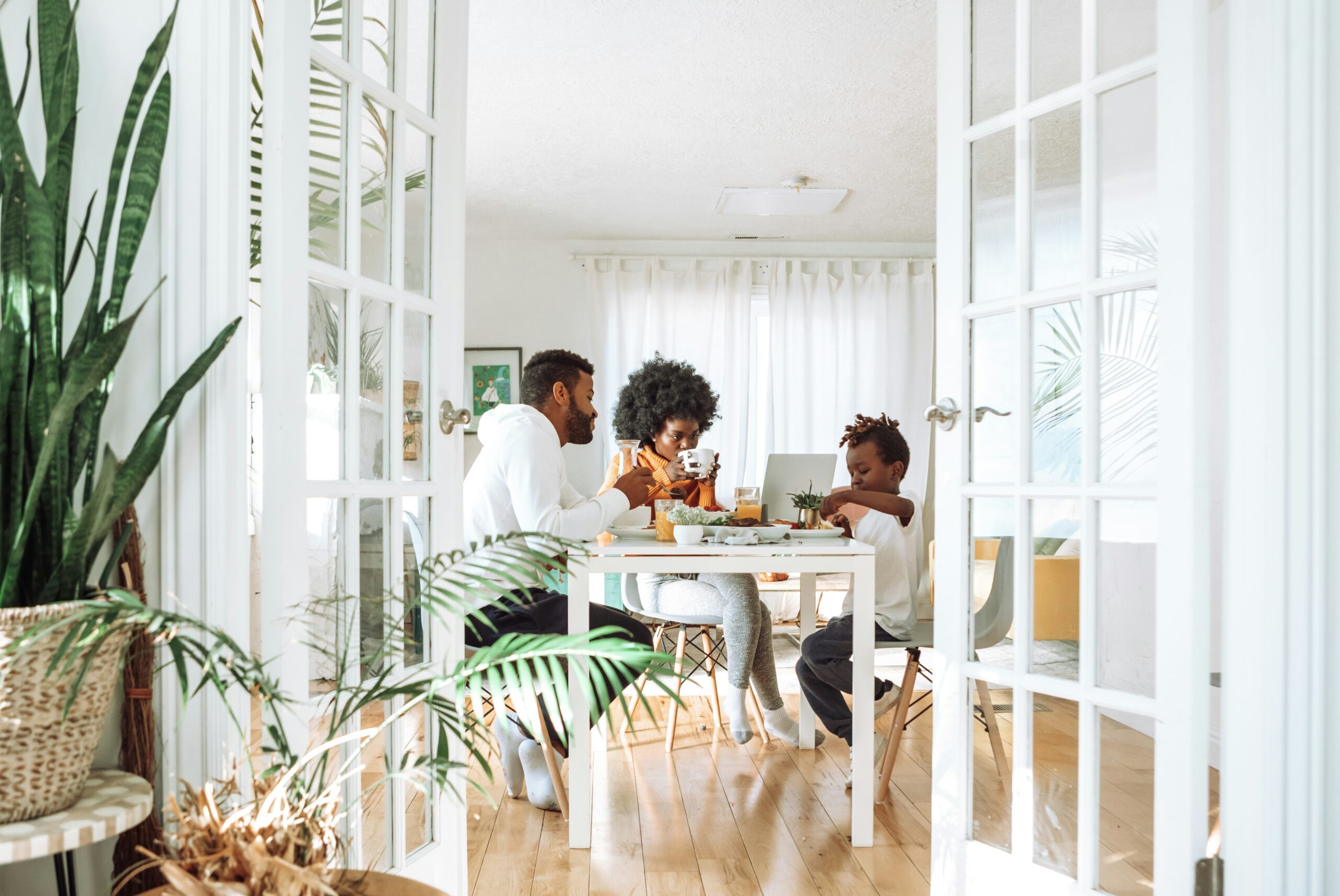 Creative Solutions to Maximise Space in Small Living Areas for Families