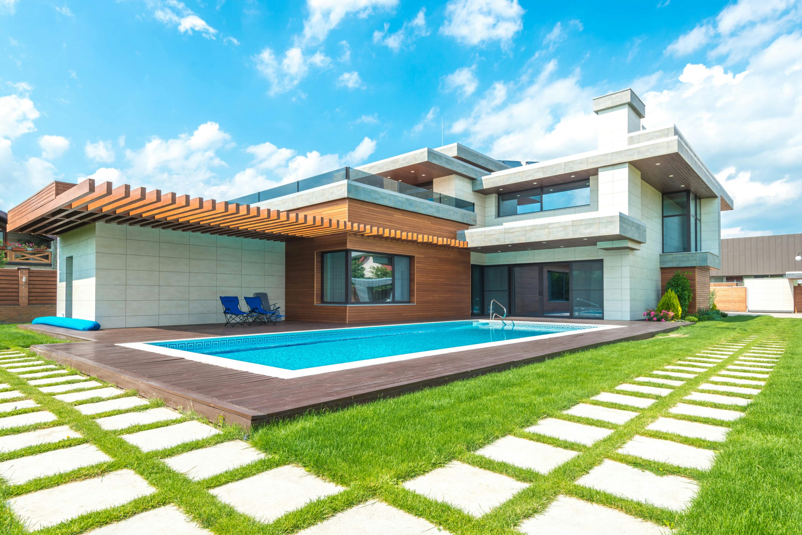 How to Make Your Swimming Pool More Energy Efficient