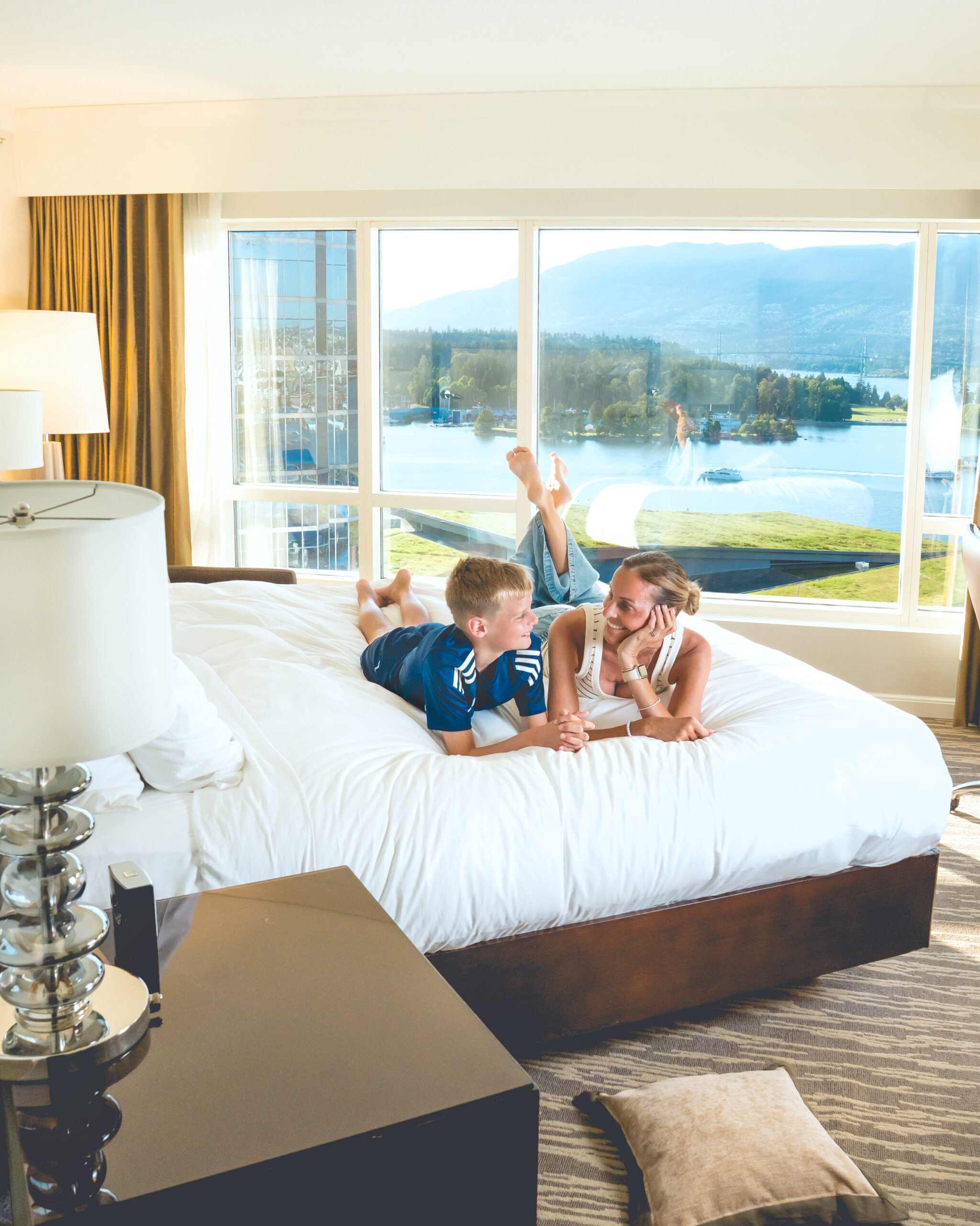Fairmont Waterfront Hotel harbour view suite 