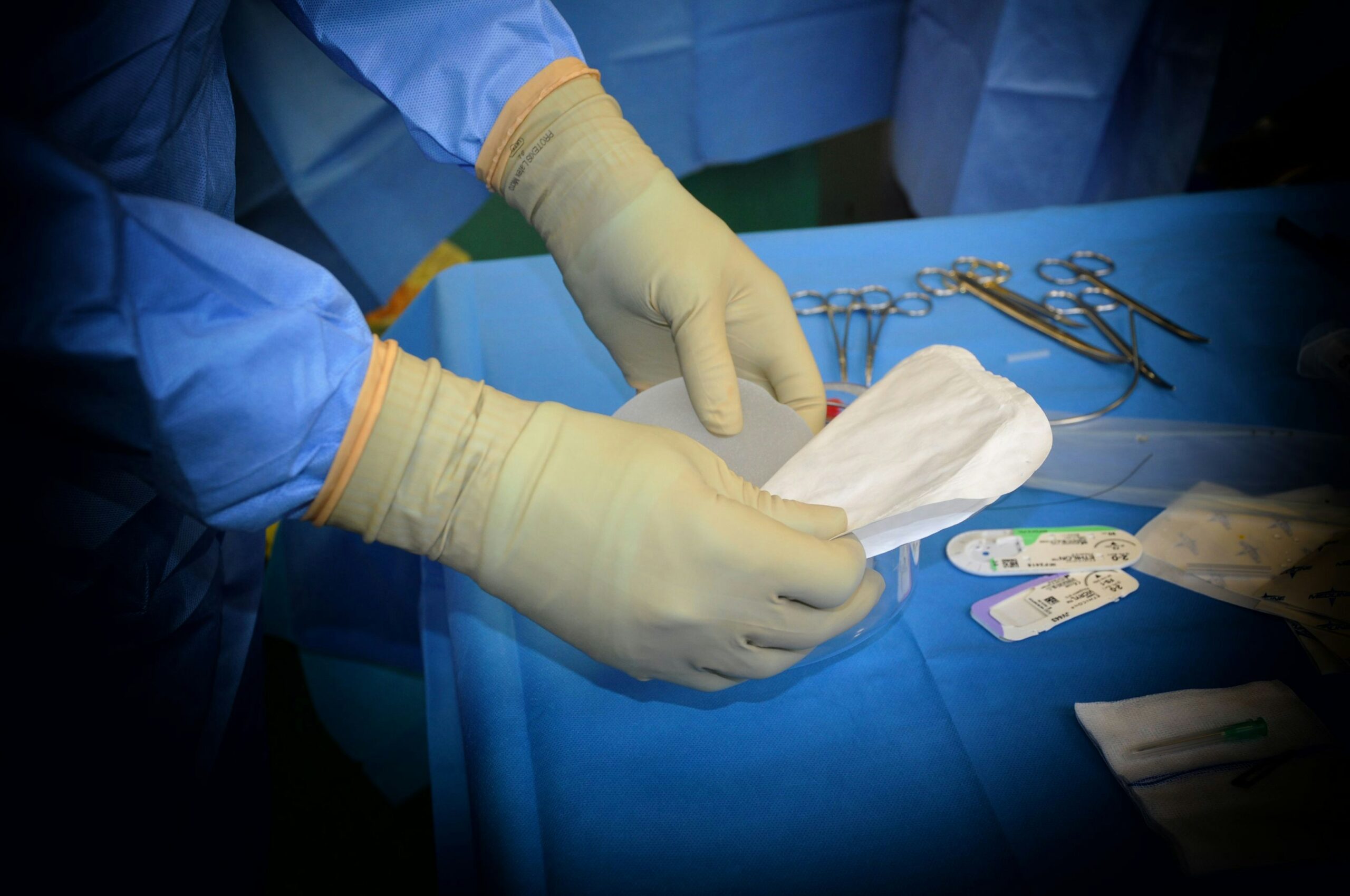 4 Things to Prepare for Before Your Breast Implant Procedure