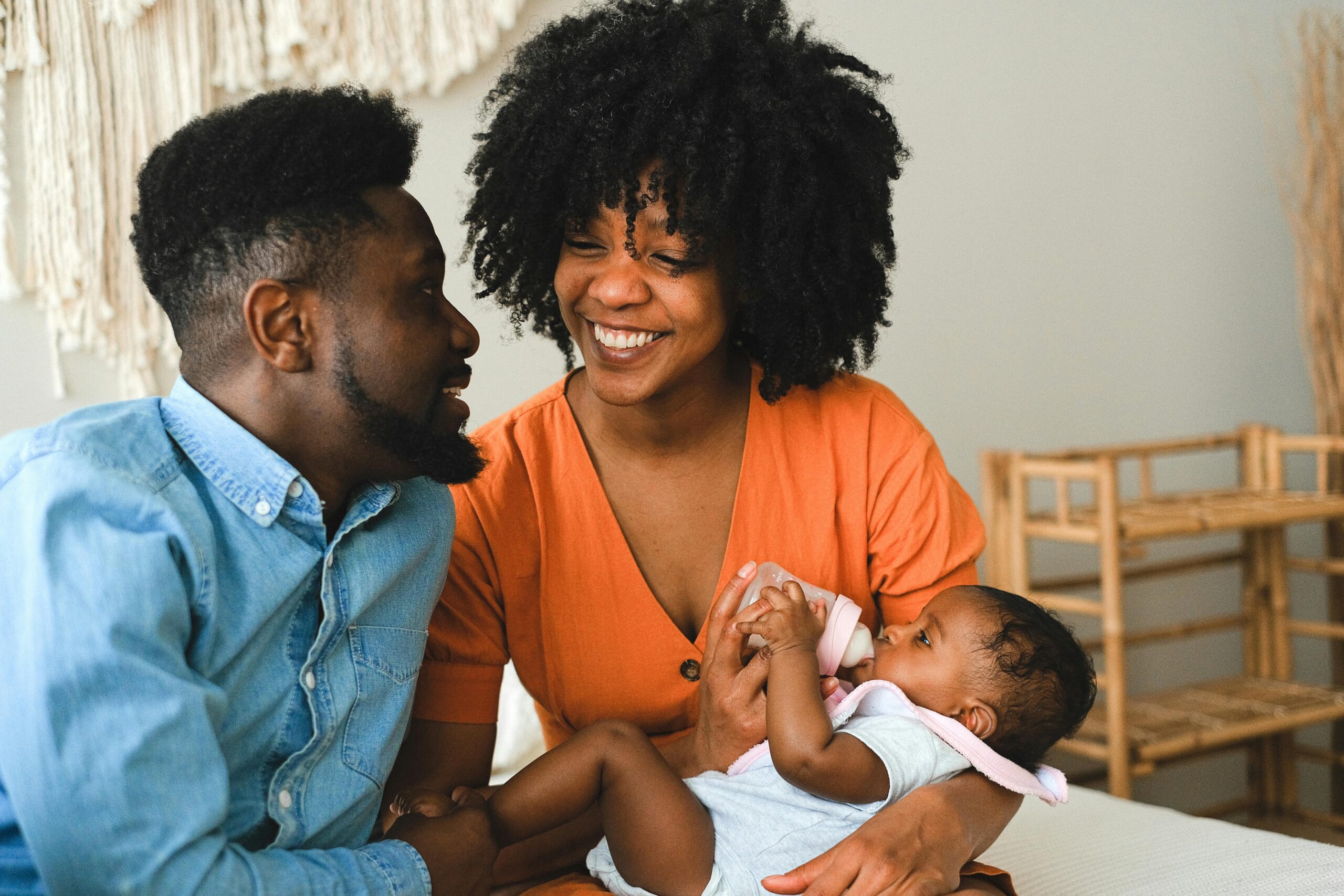 Best Travel Organization Tips for Parents-to-be