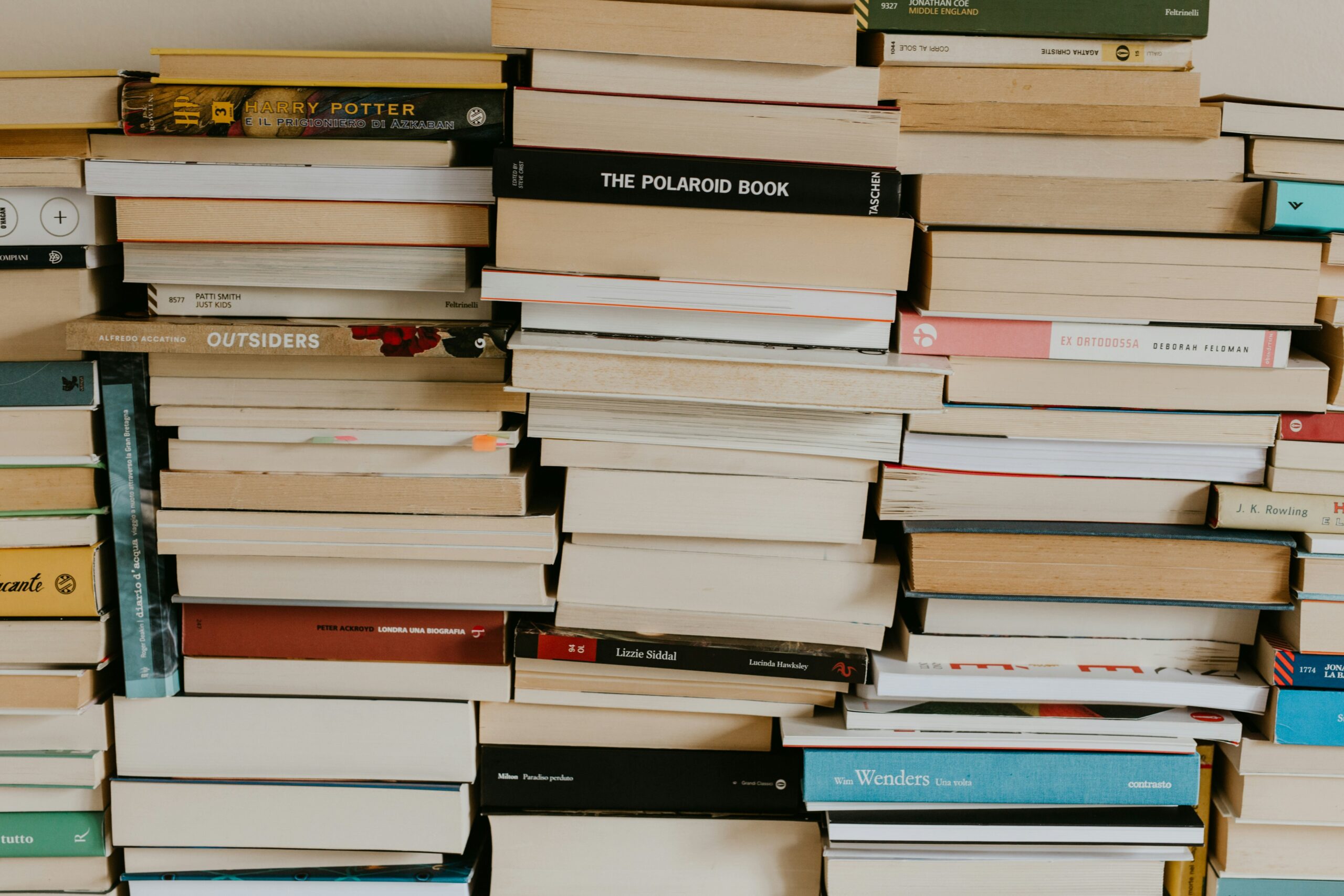 Second Hand Books: Why We Love Buying Pre-Loved